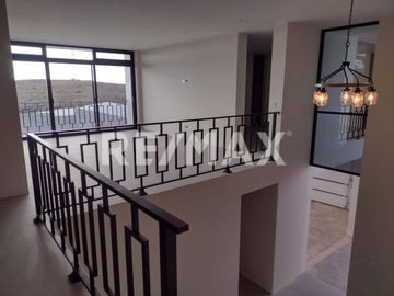 CASA EN VENTA EN BAJA MALIBU SECCION LOMAS (PLAYAS DE TIJUANA - ROSARITO)
