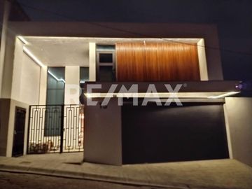 CASA EN VENTA EN BAJA MALIBU SECCION LOMAS (PLAYAS DE TIJUANA - ROSARITO)