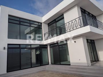 CASA EN VENTA EN BAJA MALIBU SECCION LOMAS (PLAYAS DE TIJUANA - ROSARITO)
