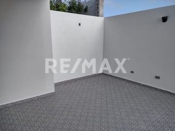 CASA EN VENTA EN BAJA MALIBU SECCION LOMAS (PLAYAS DE TIJUANA - ROSARITO)
