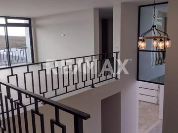 CASA EN VENTA EN BAJA MALIBU SECCION LOMAS (PLAYAS DE TIJUANA - ROSARITO)