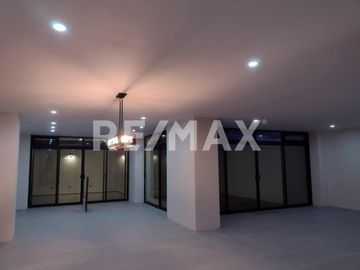 CASA EN VENTA EN BAJA MALIBU SECCION LOMAS (PLAYAS DE TIJUANA - ROSARITO)