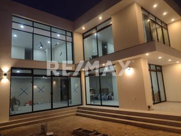 CASA EN VENTA EN BAJA MALIBU SECCION LOMAS (PLAYAS DE TIJUANA - ROSARITO)
