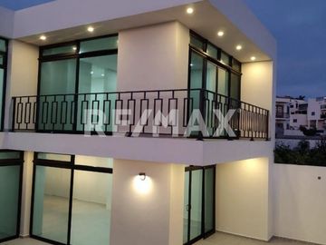 CASA EN VENTA EN BAJA MALIBU SECCION LOMAS (PLAYAS DE TIJUANA - ROSARITO)
