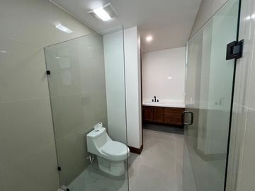 CASA EN VENTA EN BAJA MALIBU SECCION LOMAS (PLAYAS DE TIJUANA - ROSARITO)