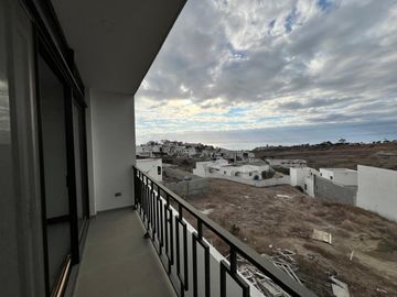 CASA EN VENTA EN BAJA MALIBU SECCION LOMAS (PLAYAS DE TIJUANA - ROSARITO)