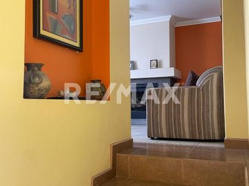 CASA EN VENTA EN VILLA FONTANA