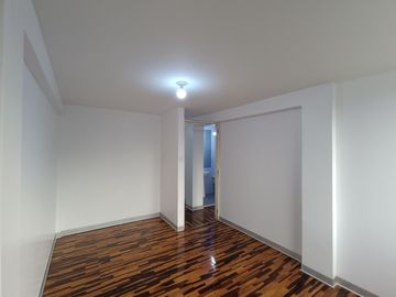 Departamento Remodelado Urb Higuereta