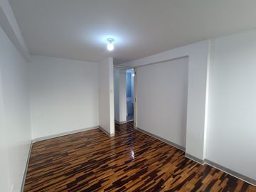 Departamento Remodelado Urb Higuereta