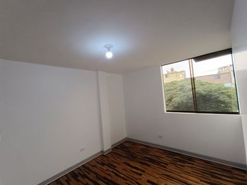 Departamento Remodelado Urb Higuereta