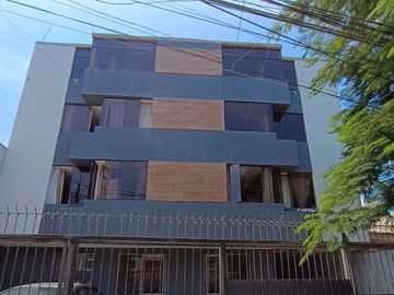 Departamento Remodelado Urb Higuereta