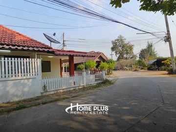 หมู่บ้านรุ่งเรืองเลควิว (หลังมุม) ตำบลสันผีเสื้อ จังหวัดเชียงใหม่ ใกล้โลตัส เชียงใหม่-รวมโชค