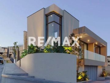 CASA EN VENTA EN RESIDENCIAL SUEÑOS DEL MAR (PLAYAS DE TIJUANA - ROSARITO)