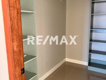CASA EN VENTA EN RESIDENCIAL SUEÑOS DEL MAR (PLAYAS DE TIJUANA - ROSARITO)