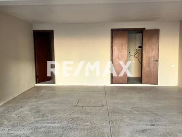 CASA EN VENTA EN RESIDENCIAL SUEÑOS DEL MAR (PLAYAS DE TIJUANA - ROSARITO)