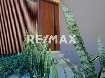 CASA EN VENTA EN RESIDENCIAL SUEÑOS DEL MAR (PLAYAS DE TIJUANA - ROSARITO)