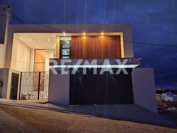 CASA EN VENTA EN BAJA MALIBU SECCION LOMAS (PLAYAS DE TIJUANA - ROSARITO)
