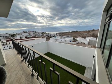 CASA EN VENTA EN BAJA MALIBU SECCION LOMAS (PLAYAS DE TIJUANA - ROSARITO)