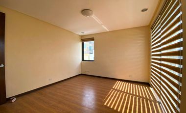 FOR LEASE - Corner 4 Storey Townhouse in Hamilton Place, San Juan City