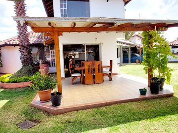 Vendo casa Los Chillos, Barrio San Gabriel, dentro de conjunto con seguridad