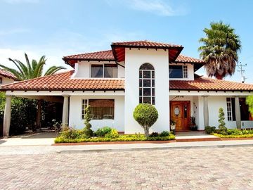 Vendo casa Los Chillos, Barrio San Gabriel, dentro de conjunto con seguridad