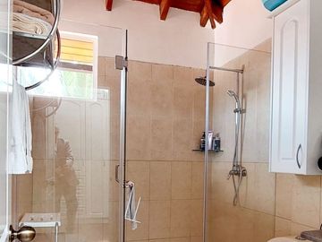 Vendo casa Los Chillos, Barrio San Gabriel, dentro de conjunto con seguridad