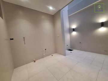 DUPLEX TOWNHOUSE FOR SALE IN KAMIAS/ANONAS AREA!!!