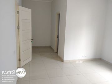 Disewakan Rumah Cluster Ruby PHG Gading Serpong Tangerang Murah Siap Huni Lokasi Nyaman Strategis