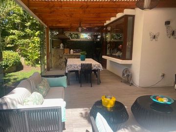 SE VENDE HERMOSA CASA CONDOMINIO EL REMANSO CALLE LA MESETA UF 24500 SAN CARLOS DE APOQUINDO LAS CONDES