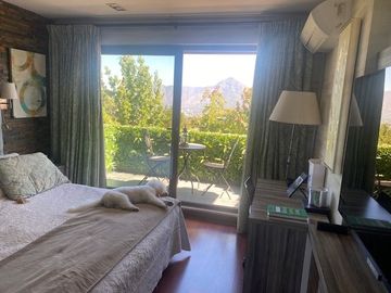 SE VENDE HERMOSA CASA CONDOMINIO EL REMANSO CALLE LA MESETA UF 24500 SAN CARLOS DE APOQUINDO LAS CONDES