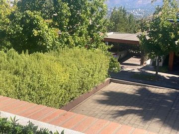 SE VENDE HERMOSA CASA CONDOMINIO EL REMANSO CALLE LA MESETA UF 24500 SAN CARLOS DE APOQUINDO LAS CONDES