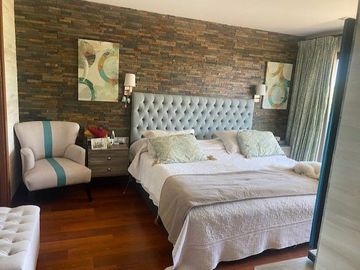 SE VENDE HERMOSA CASA CONDOMINIO EL REMANSO CALLE LA MESETA UF 24500 SAN CARLOS DE APOQUINDO LAS CONDES