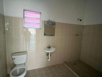 Casa en VENTA con 2 departamentos en Col. Tamulte