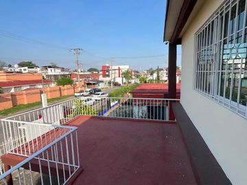 Casa en VENTA con 2 departamentos en Col. Tamulte