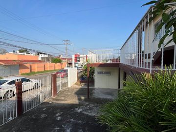 Casa en VENTA con 2 departamentos en Col. Tamulte