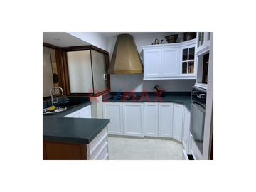 En Venta Hermoso Duplex En Excelente Zona Muy Cerca Al Malecon