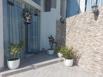 Casa en venta - ocasion - condominio villa club - La Tinguiña - 181 m2 en Esquina.