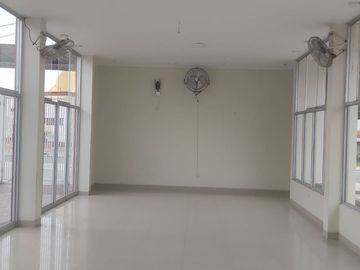 Casa en venta - ocasion - condominio villa club - La Tinguiña - 181 m2 en Esquina.