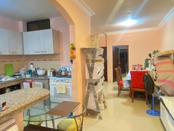 CASA RENTERA EN VENTA CDLA. BELLAVISTA BAJA