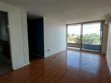 Excelente Departamento En Rosas Con Av. Matucana, Santiago