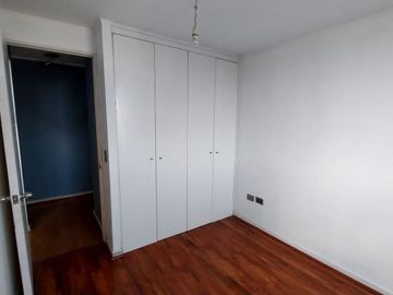 Excelente Departamento En Rosas Con Av. Matucana, Santiago