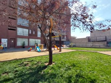 Excelente Departamento En Rosas Con Av. Matucana, Santiago