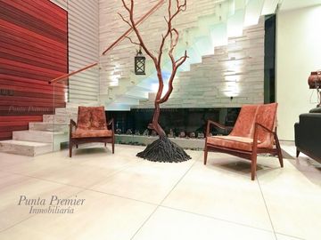 Casa de Lujo Venta Coto Alcazar Av Juan Palomar Puerta de Hierro Andares Zona Dorada Zapopan