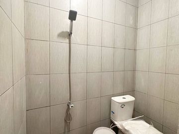 RUMAH TOWNHOUSE 2 LANTAI 3KT DEKAT TOL DAN STASIUN LRT CIBUBUR 1 MILYAR-AN