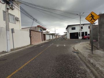 edificio rentero de venta zona norte de portoviejo AR