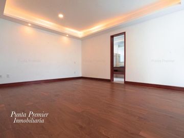Casa en Venta de Lujo Coto Abadia Av Universidad Zona Andares Puerta de Hierro Zona Dorada Zapopan