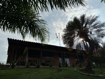Venta casa campestre via Pereira Alcala