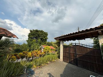 Venta casa campestre via Pereira Alcala