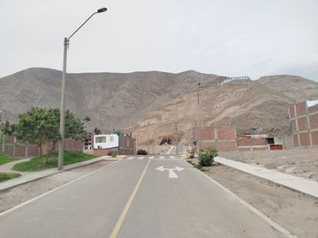 VENTA DE TERRENO EN URB. LAS COLINAS DE LA GLORIA, ATE
