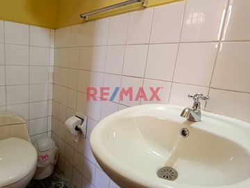 Se Vende Hermosa Casa De 1Er Y 2Do Piso En Bellavista – Oportunidad Única